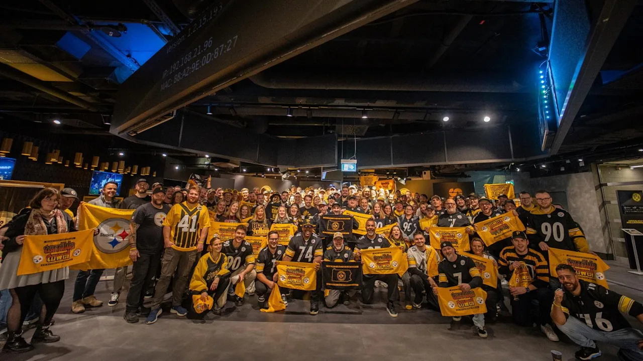 Gruppenfoto der Steelers-Fans bei der Watch-Party „Heimspiel“